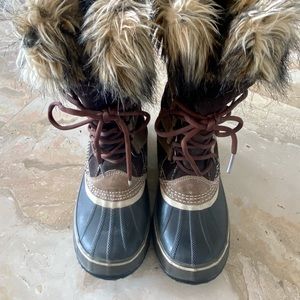 Sorel Joan of Arctic Winter Boots 👢